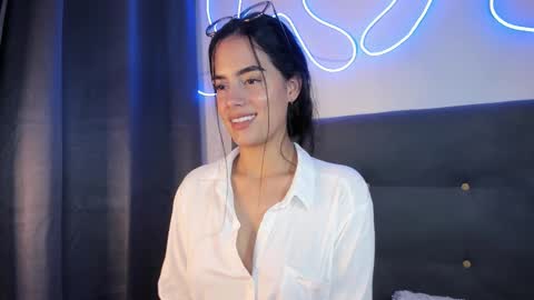 Snapshot of _bihanca chatting on 10.29.25 Bihanca online show from 10.29.25