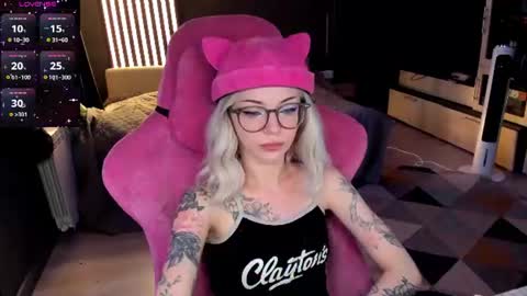 Olivia Subscribe to my Fansly -   online show from 06.29.26