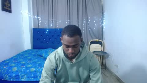 Snapshot of _black_stallion chatting on 11.05.25 Andrew online show from 11.05.25