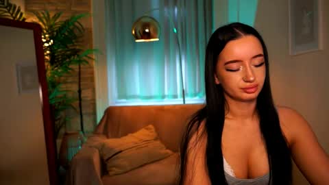 Pearl online show from 04.21.26