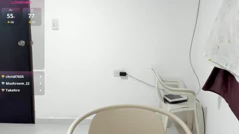 Snapshot of _blairwest_ chatting on 11.07.25 _blairwest_ online show from 11.07.25