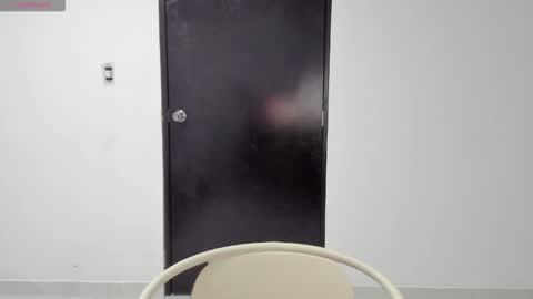 Snapshot of _blairwest_ chatting on 12.20.25 _blairwest_ online show from 12.20.25