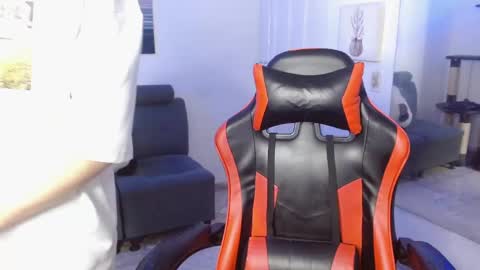 B L A K E online show from 02.26.25