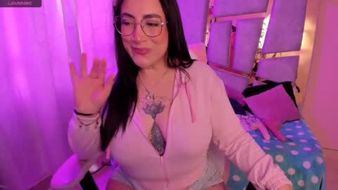 Angie  Independent model online show from 11.06.25