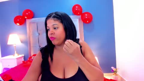 _ciara_benet_ online show from 02.14.25