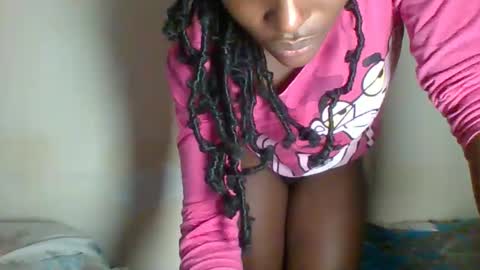 Snapshot of _clara01 chatting on 03.07.25 clara online show from 03.07.25