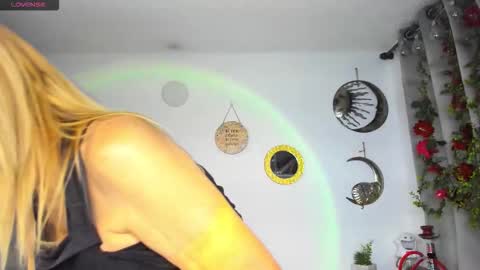  cristal ayala online show from 03.16.26