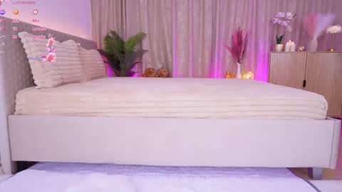 Just Dia online show from 01.11.26