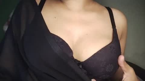 Snapshot of _dreamgirl_0 chatting on 06.27.26 _dreamgirl_0 online show from 06.27.26
