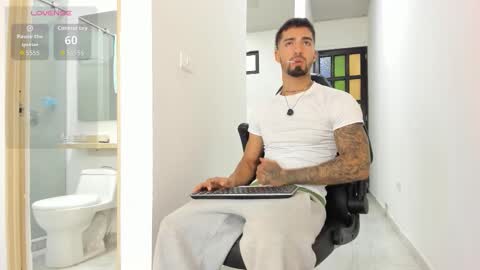 Snapshot of _duriel chatting on 02.26.26 Duriel online show from 02.26.26