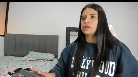 Snapshot of _elektrah chatting on 02.26.25 _elektrah online show from 02.26.25