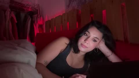 Snapshot of _elena_barra chatting on 01.19.26 elena barra online show from 01.19.26