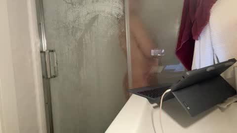 Snapshot of _elena_barra chatting on 02.13.26 elena barra online show from 02.13.26