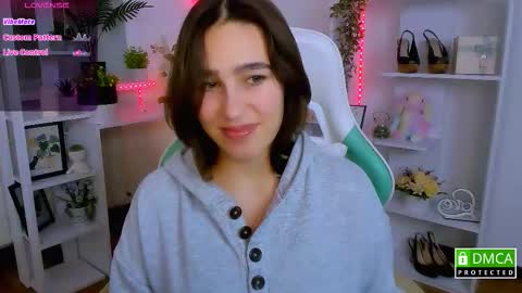 Lizzy  online show from 12.15.25