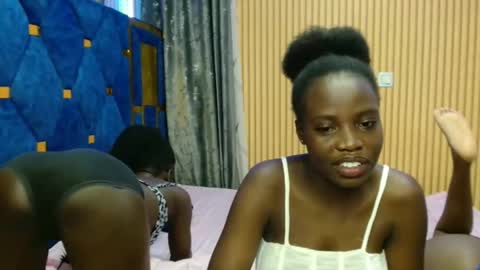 Elinah online show from 11.30.25