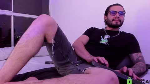  -         online show from 10.04.25