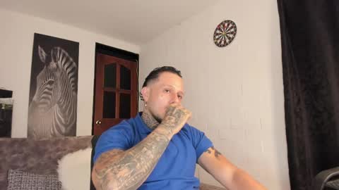 Snapshot of _emilio_escobar chatting on 06.02.26 Emilio online show from 06.02.26