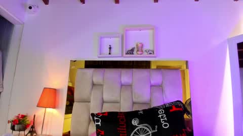 Snapshot of _emily_r chatting on 03.07.25 Isabella online show from 03.07.25