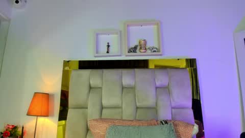 Snapshot of _emily_r chatting on 03.12.25 Isabella online show from 03.12.25