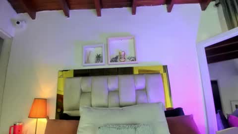 Snapshot of _emily_r chatting on 10.28.25 Isabella online show from 10.28.25