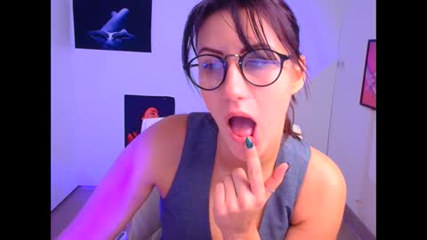 Emma online show from 01.18.25