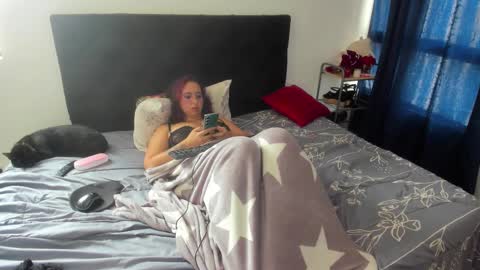 Snapshot of _emma_loyd_ chatting on 02.04.26 Emma online show from 02.04.26