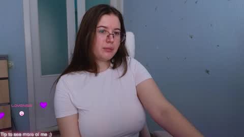 Snapshot of _enni__ chatting on 02.19.25 Sam online show from 02.19.25