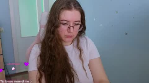 Snapshot of _enni__ chatting on 02.23.25 Sam online show from 02.23.25