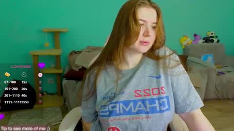 Snapshot of _enni__ chatting on 11.19.25 Sam online show from 11.19.25