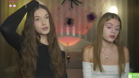 Snapshot of _eva_lee chatting on 11.09.25 Alice online show from 11.09.25