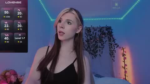 Snapshot of _eva_pleasure_ chatting on 10.04.25 Eva online show from 10.04.25
