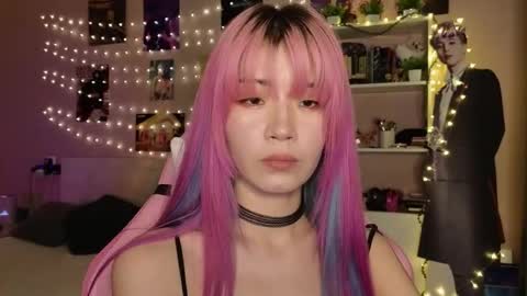 EveEva online show from 03.02.26