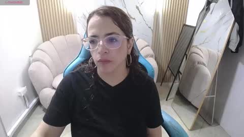  evoni  online show from 10.05.25