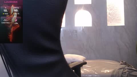  evoni  online show from 10.11.25