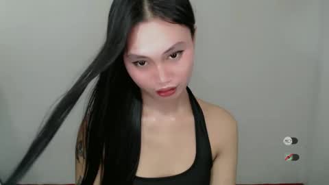 STEFFANNY WELL. online show from 12.22.24