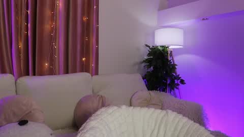 Goldy Grace online show from 12.05.24