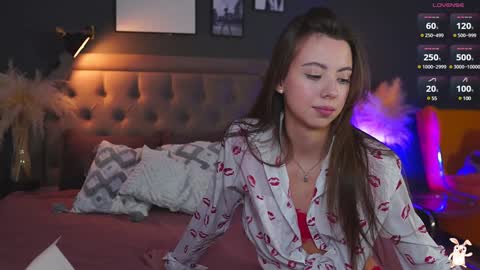 Goldy Grace online show from 12.06.24