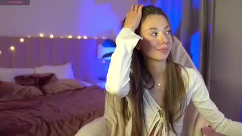 Goldy Grace online show from 09.19.25