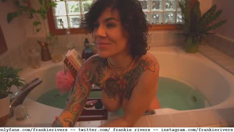 Snapshot of _frankie_rivers chatting on 02.16.25 Frankie Rivers allmylinks online show from 02.16.25