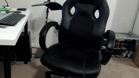 Snapshot of _full_sender chatting on 02.18.25 Full Sender online show from 02.18.25