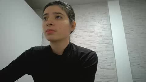 Mia-foster online show from 11.09.25