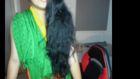 Georgia Barone online show from 11.04.25