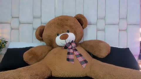 Gigi online show from 10.07.25