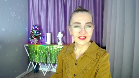 Snapshot of _greybunny_ chatting on 01.02.25 _greybunny_ online show from 01.02.25