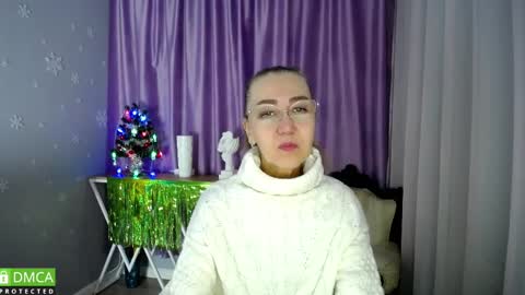 Snapshot of _greybunny_ chatting on 01.10.25 _greybunny_ online show from 01.10.25