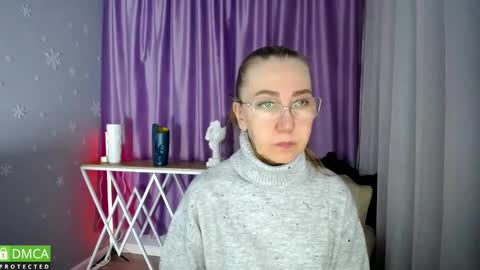 Snapshot of _greybunny_ chatting on 01.18.25 _greybunny_ online show from 01.18.25
