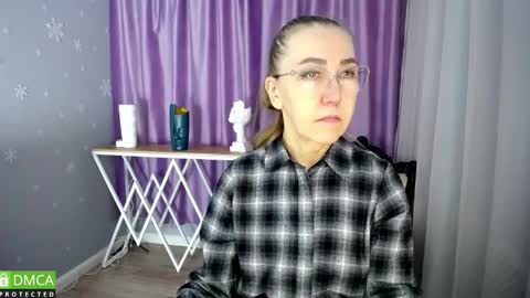 Snapshot of _greybunny_ chatting on 01.27.25 _greybunny_ online show from 01.27.25