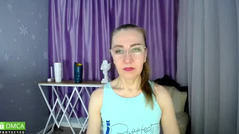 Snapshot of _greybunny_ chatting on 02.26.25 _greybunny_ online show from 02.26.25