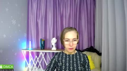 Snapshot of _greybunny_ chatting on 10.05.25 _greybunny_ online show from 10.05.25