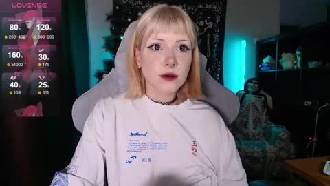 Tori online show from 12.21.25